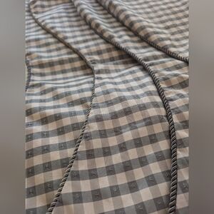 Green and Tan Valance